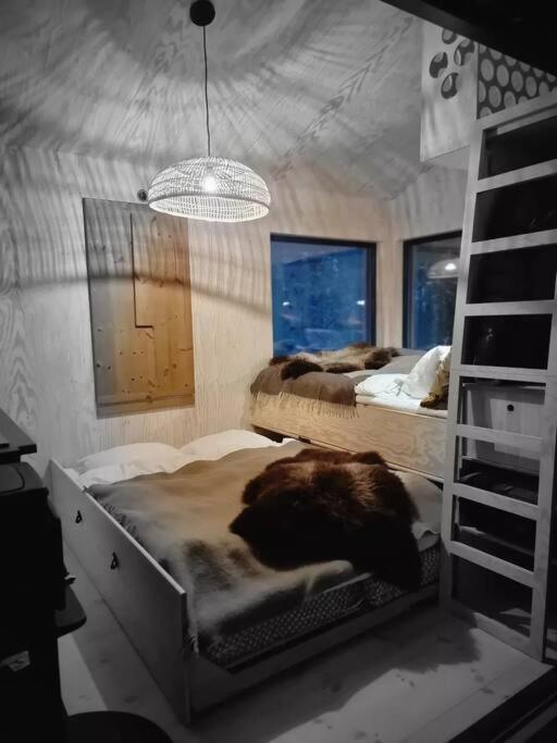 Treetop Ekne - Hytte I Skogen Med Hengebru Levanger Exterior foto